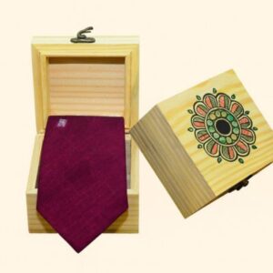 Home silk tie