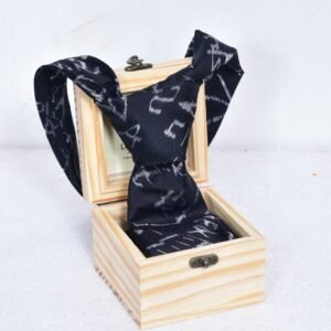 Home kaalika silk tie